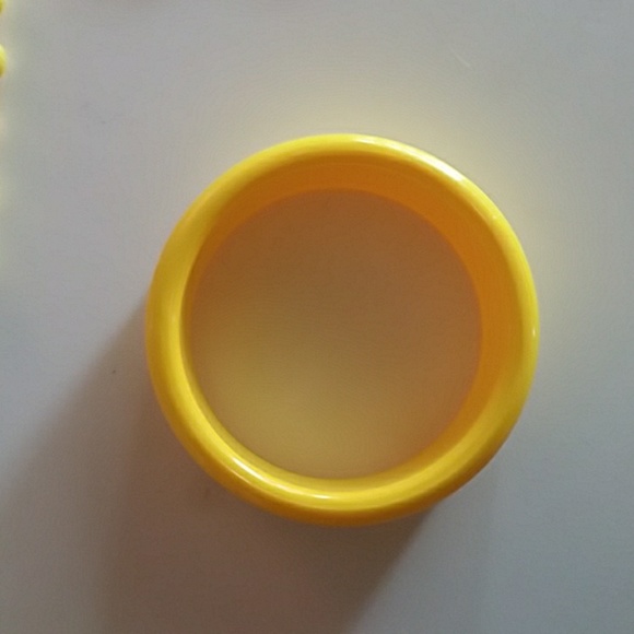 Retro style yellow necklace earrings bracelet - Picture 2 of 4